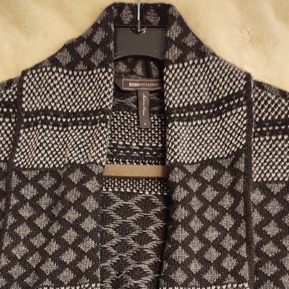 BCBGMaxAzria black and gray long cardigan - Picture 7 of 10
